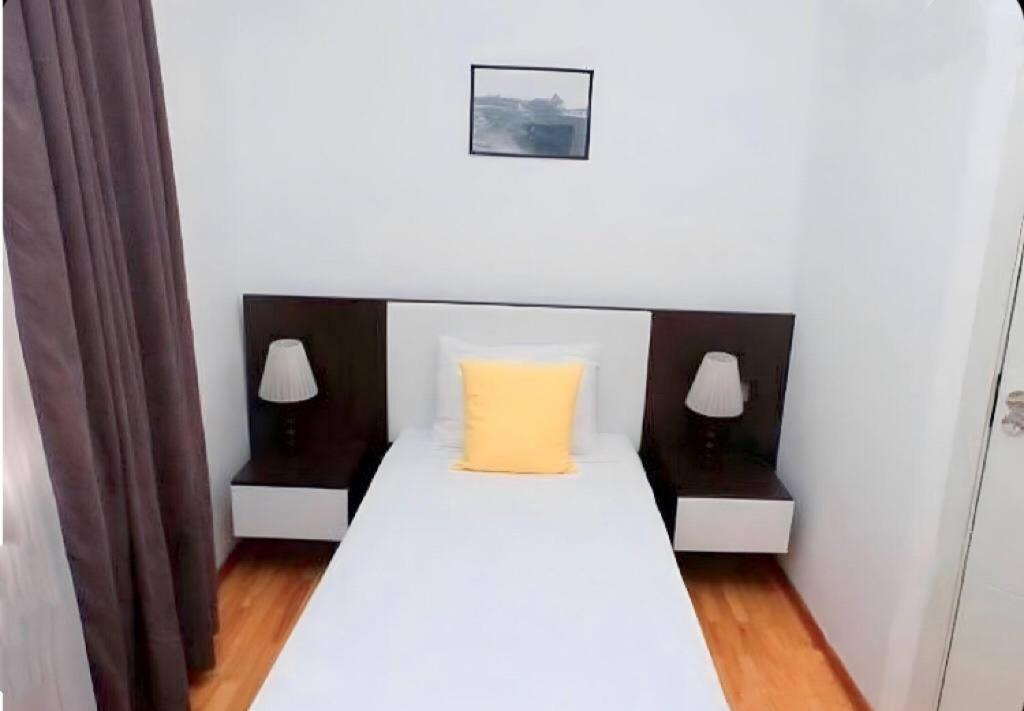 Triple Eight Hotel Тбилиси Экстерьер фото