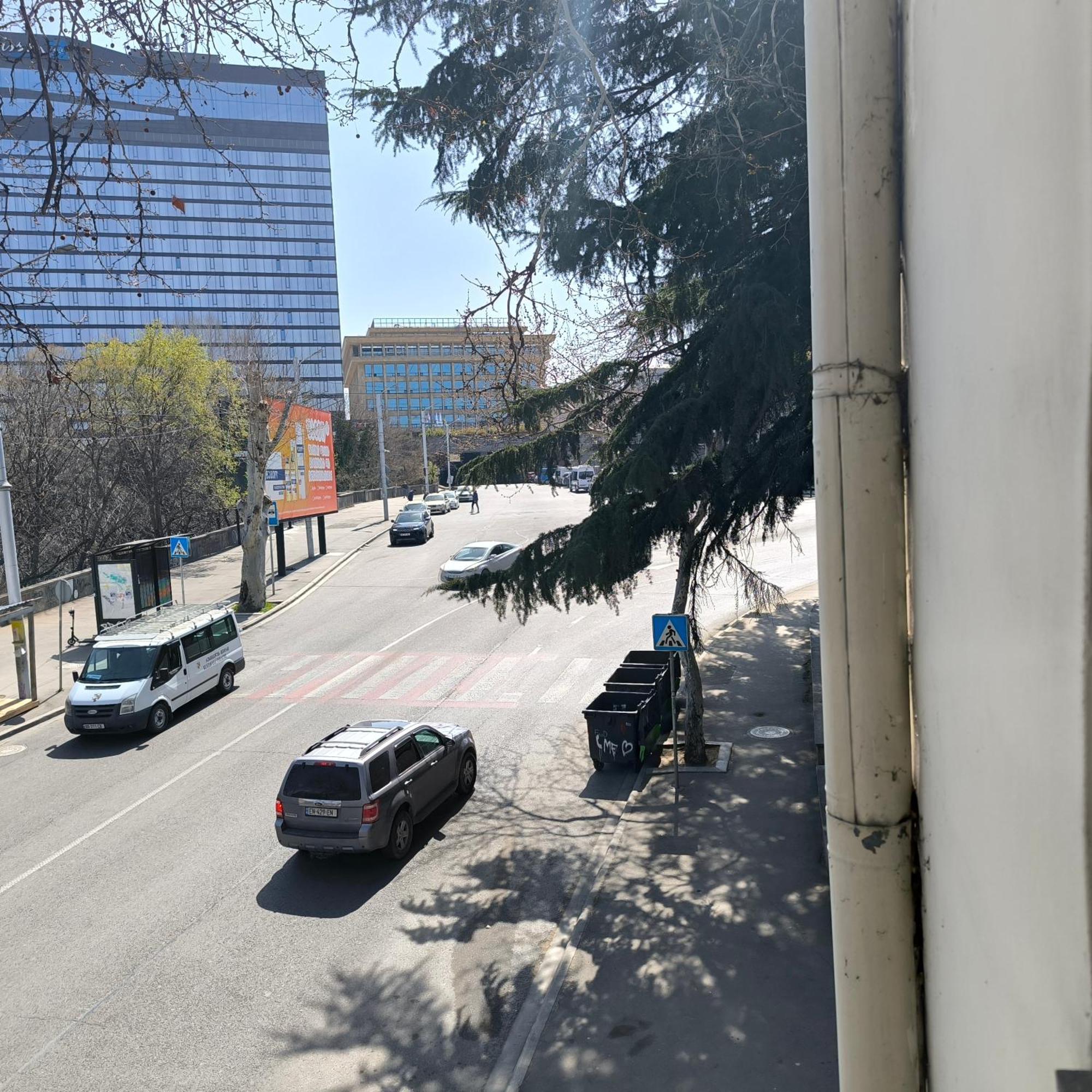 Triple Eight Hotel Тбилиси Экстерьер фото